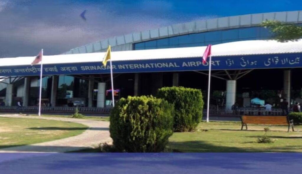2 Americans detained at Srinagar airport after satellite phone found in luggage