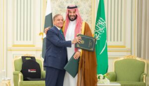Saudi Arabia, Qatar pledge up to $5 billion support to Pakistan amid debt repayment pressures to UAE Saudi Arabia, Qatar pledge up to $5 billion support to Pakistan amid debt repayment pressures to UAE