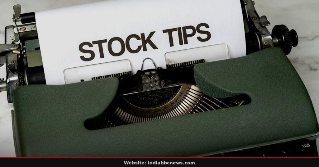 AI Stocks Dip While Broad Market Holds Firm AI Stocks Dip While Broad Market Holds Firm