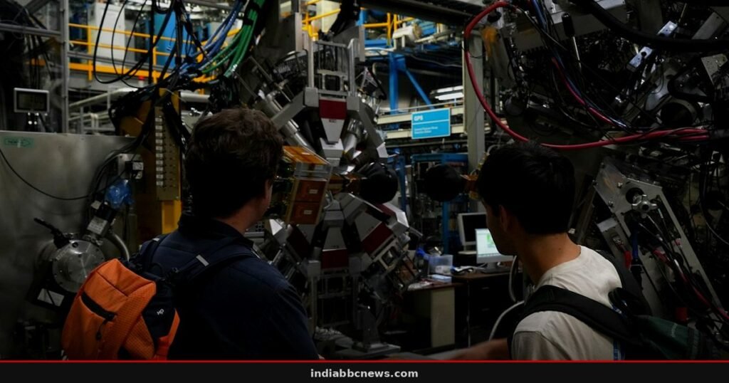 Ashoke Sen Wins Prestigious Oskar Klein Physics Medal