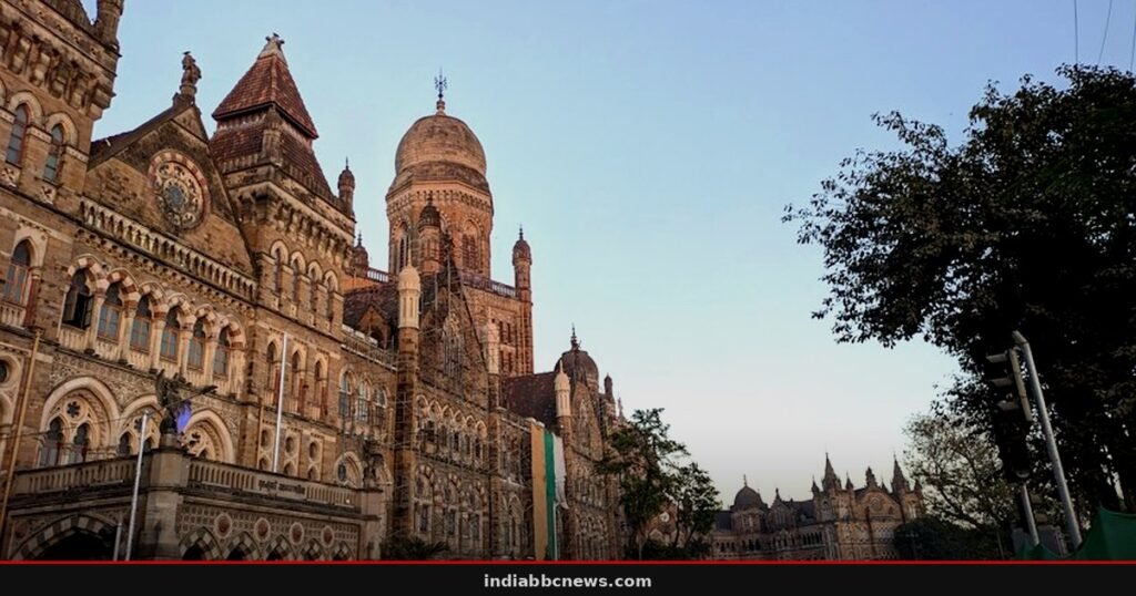Bombay High Court Threatens Mumbai Police Over Firecracker Ban