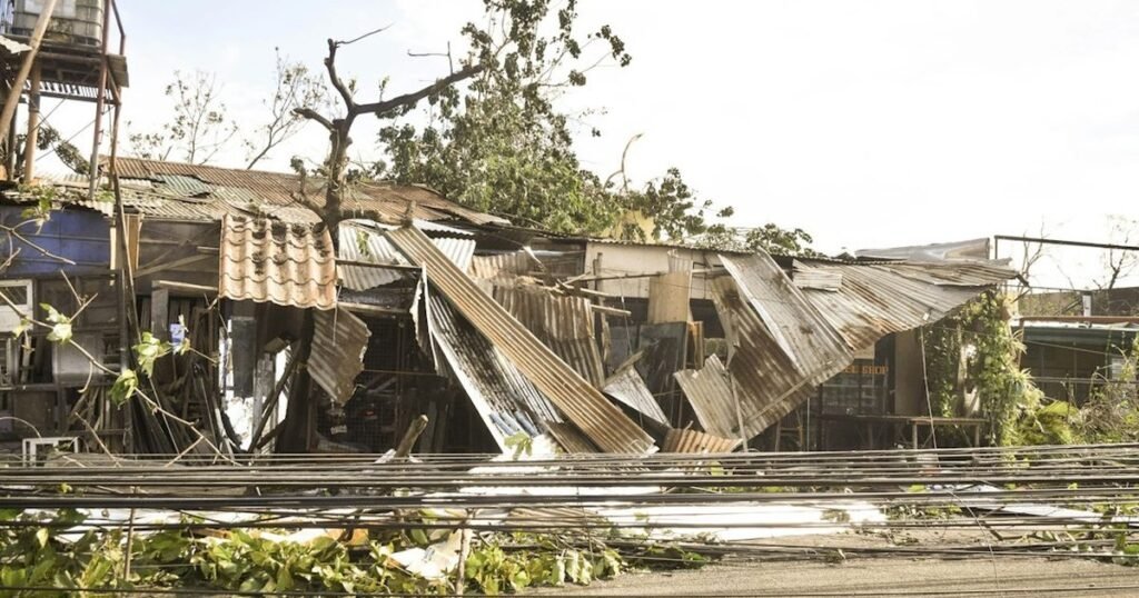 Peshawar School Roof Collapse Kills 32 Children and Teacher Peshawar School Roof Collapse Kills 32 Children and Teacher