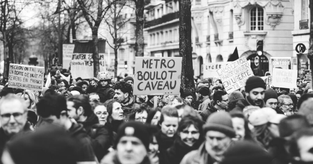 France Admits Riot Response Failure France Admits Riot Response Failure