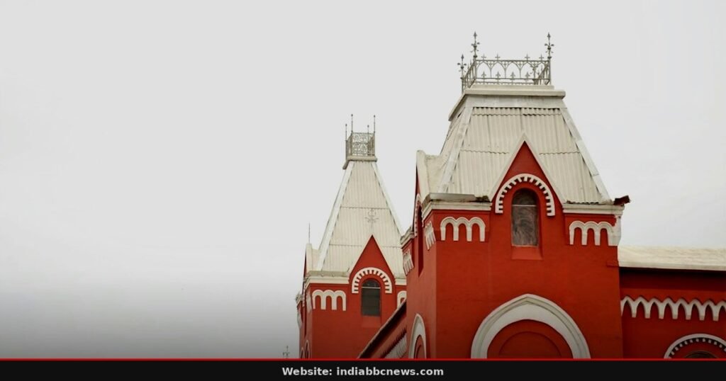 Madras High Court Allows Split Annual Leave for Convicts