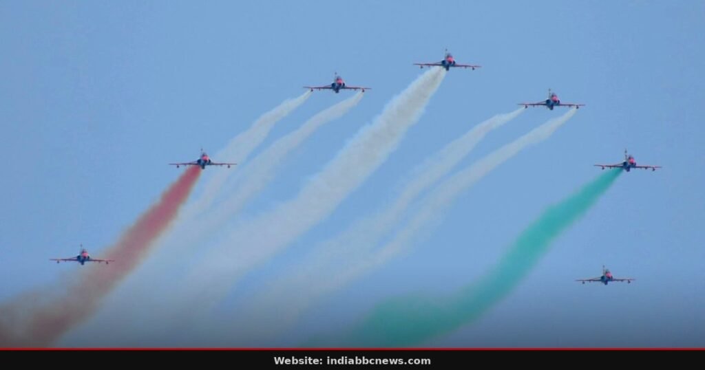 Modi watches IAF air show in Varanasi Modi watches IAF air show in Varanasi