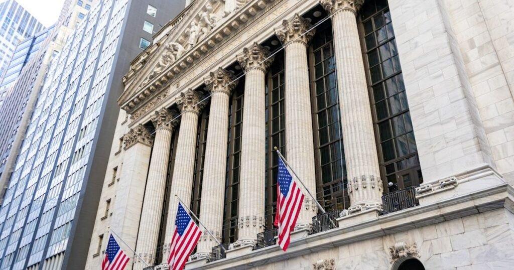 Dow Rises On U.S.-Iran Peace Hopes